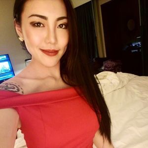 Meet your Posher, Luna